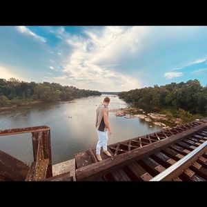 Meet your Posher, Camron